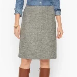 Talbots Wool-blend Fully-lined Pencil Skirt in Herringbone Grey in Size 16